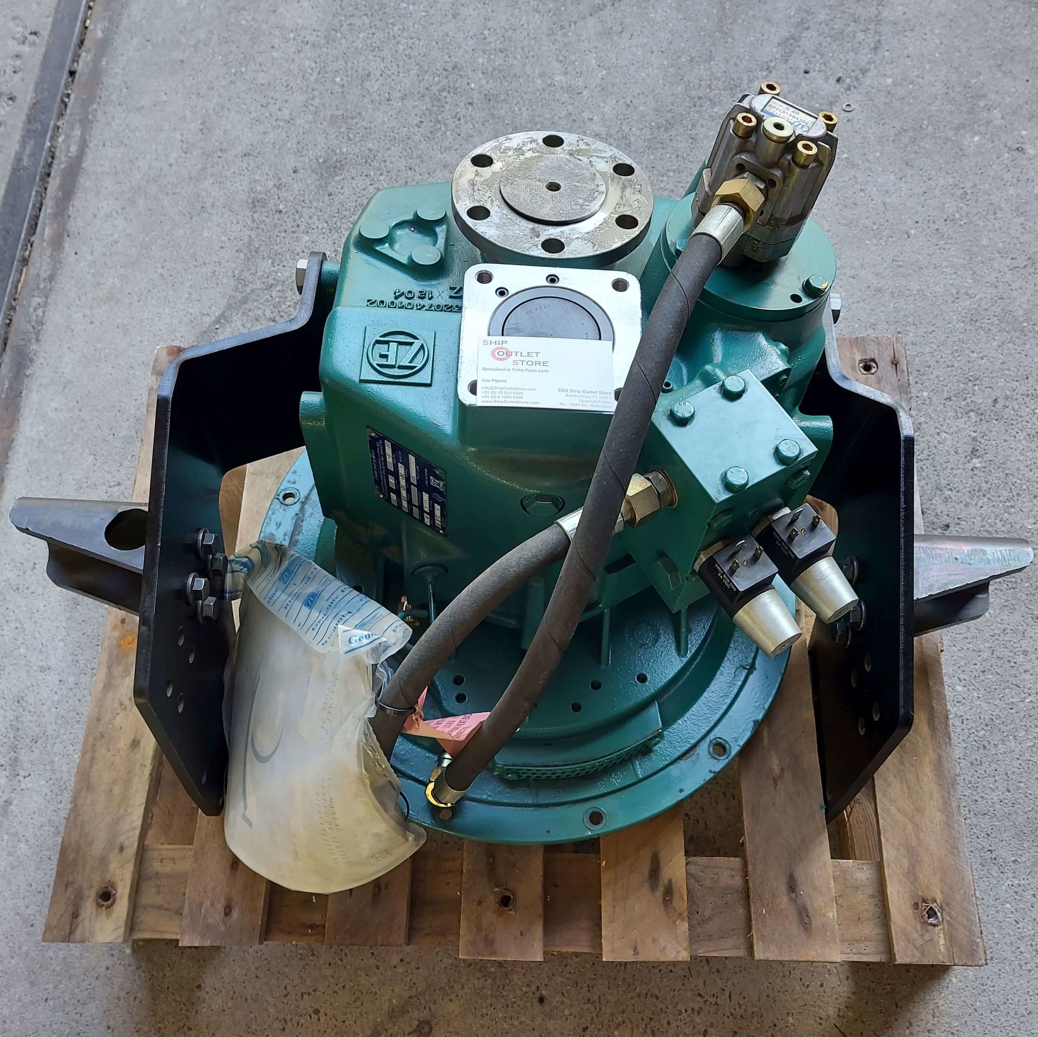 Gearbox ZF 280-1A ratio 1,769:1 Gearbox ZF 280-1A ratio 1,769:1