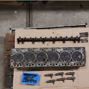 volvo-penta-cylinder-head-with volvo-penta-cylinder-head-with