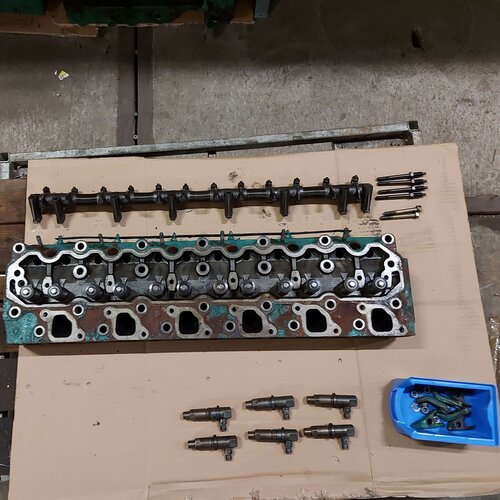 Volvo Penta Cylinder head with valves Volvo Penta 3803009 - 1545287