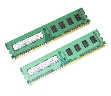 Samsung SAMSUNG M378B5773DH0-CH9 4GB (2x 2GB) PC3-10600U DDR3-1333 DDR3 NO ECC