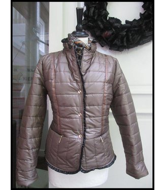 Braun Jacke