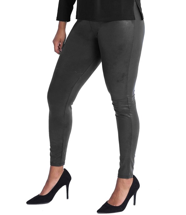 Black Magna Legging