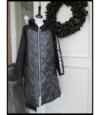 merkloos Black Coat