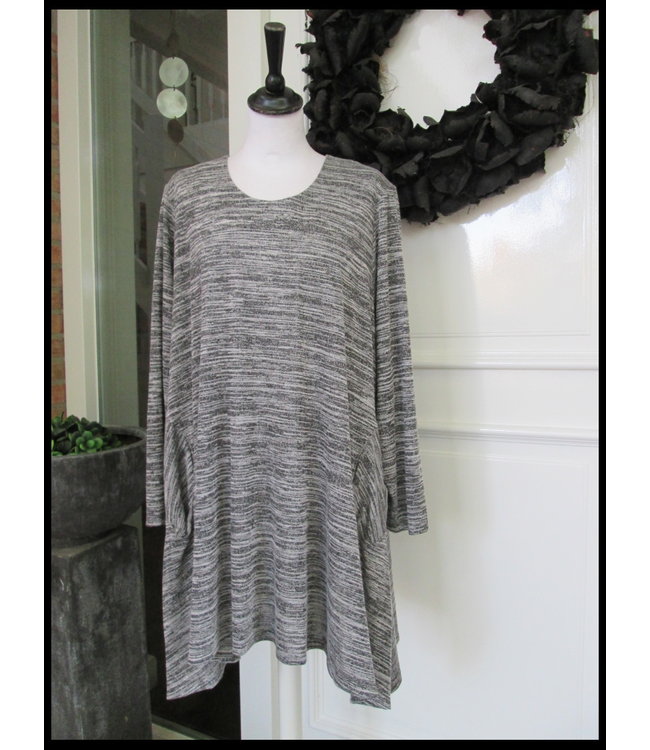 Black Magna Tunic