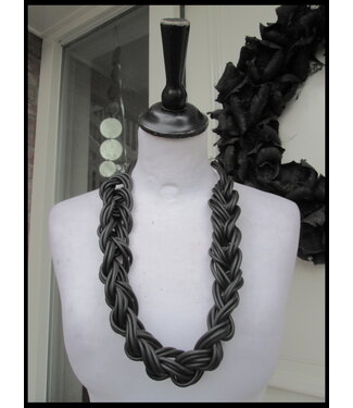 merkloos Black Necklet