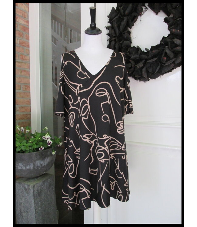 Black Magna Tunic