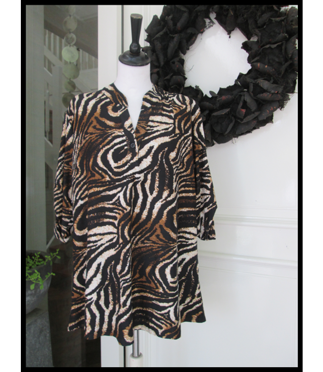 Black Magna Tunic