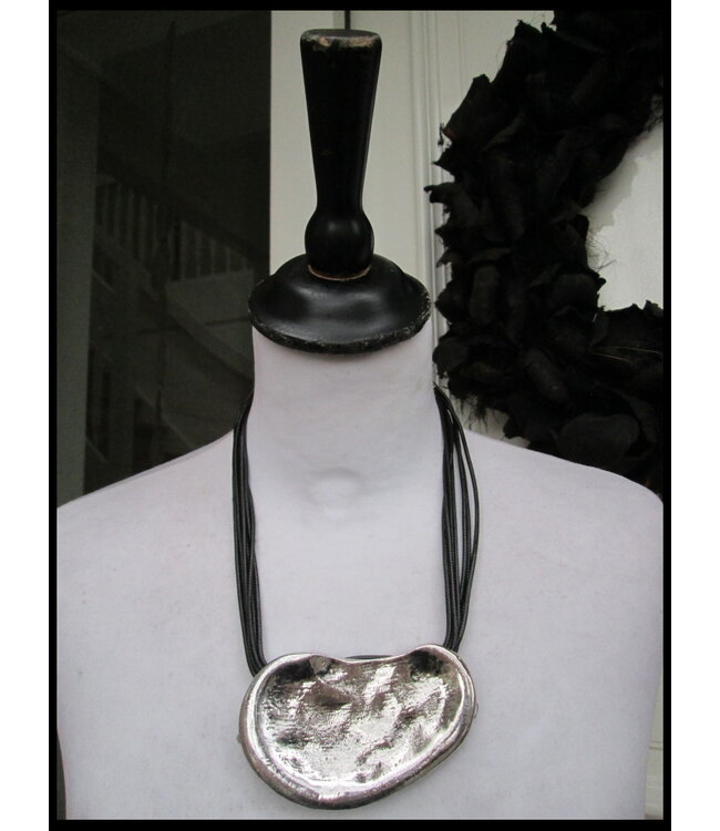 Black Necklet