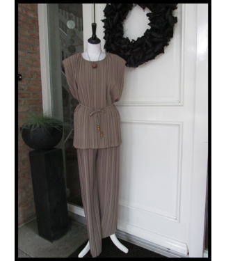 merkloos Brown Set