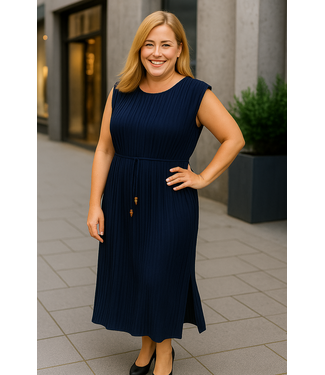 merkloos Blue Dress