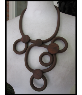 merkloos Zeer Aparte Ketting