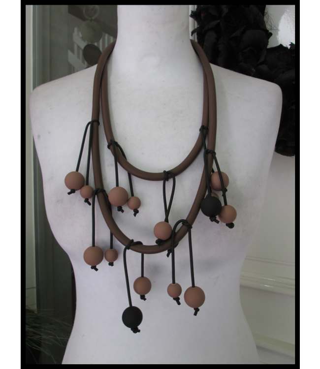 Brown Necklet