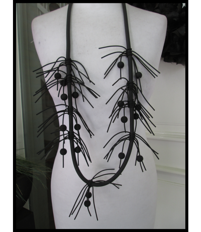 Black Necklet