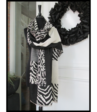 merkloos Black Shawl