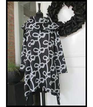 Magna Black Magna Sweater