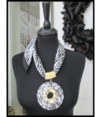 merkloos Black Necklet