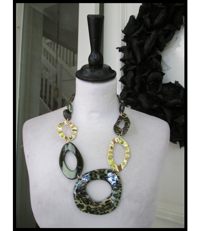 Green Necklet