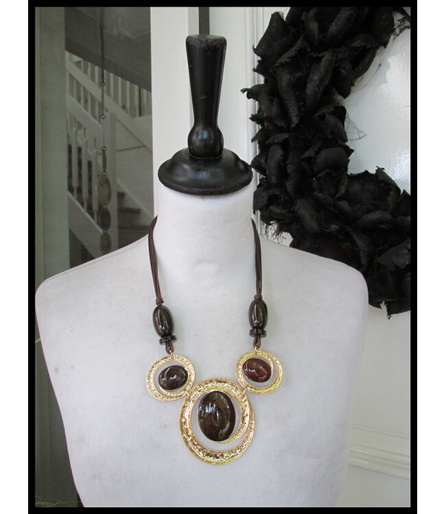 Brown Necklet
