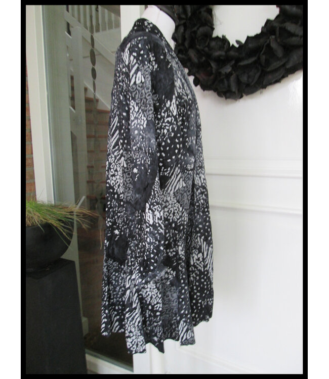 Black Magna Waistcoat