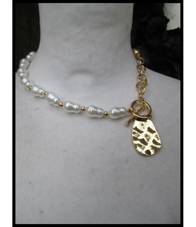 White Necklet