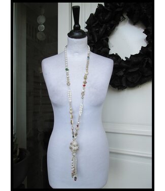 merkloos Zeer Aparte Ketting