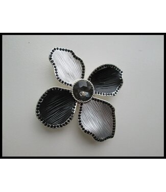 merkloos Black Brooch