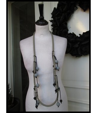 merkloos Waanzinnige Ketting