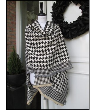 merkloos Black Shawl