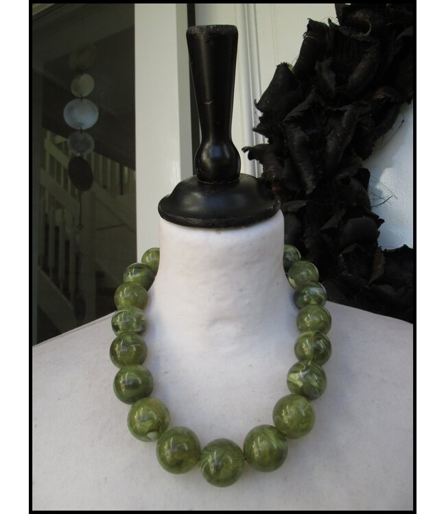 Green Necklet