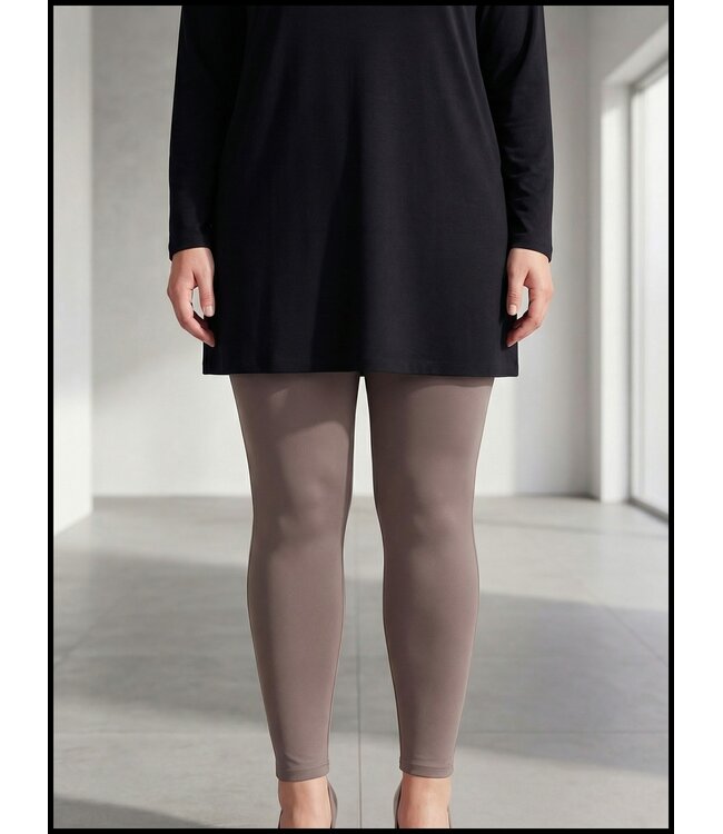 Taupe Travel Magna Legging