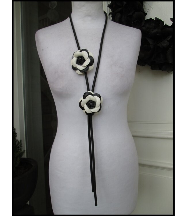 Black Necklet