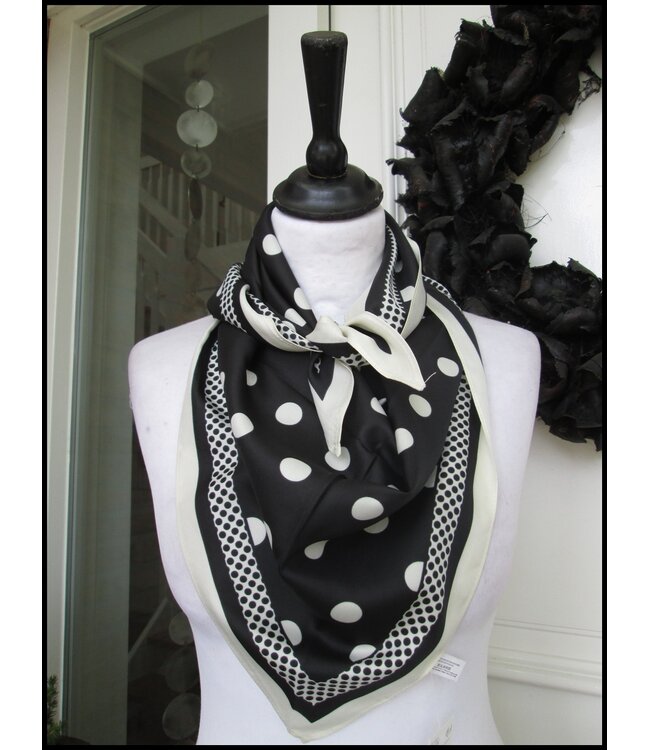 Sjieke polka dot sjaal