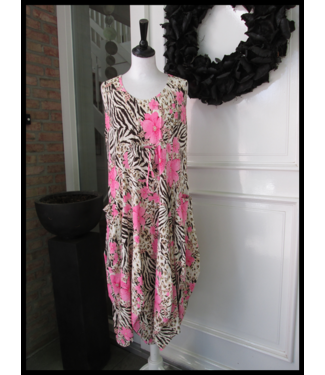 Magna Leuke Travel Magna Jurk