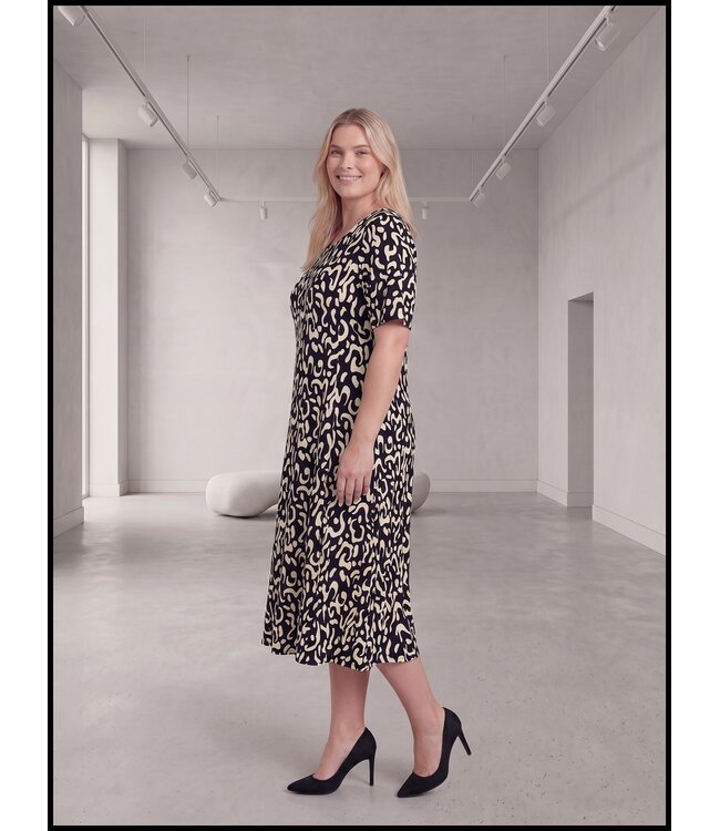 Schwarz Magna Kleid