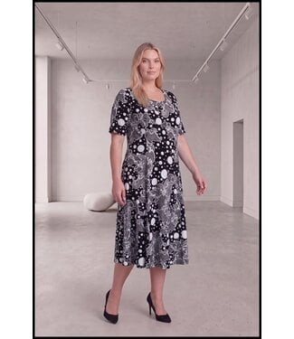 Magna Schwarz Magna Kleid