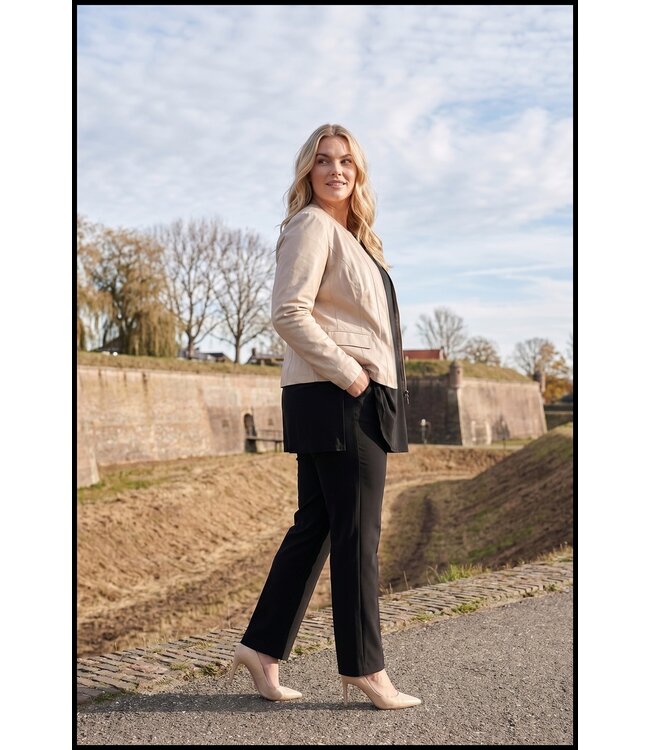 Weiß Magna Jacke