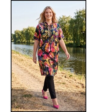 Magna Schwarz Magna Kleid