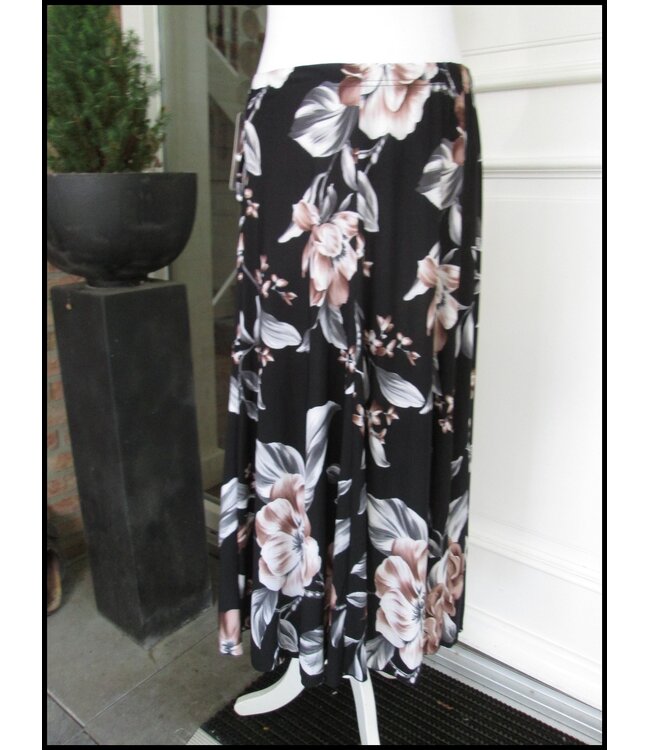 Black Magna Skirt