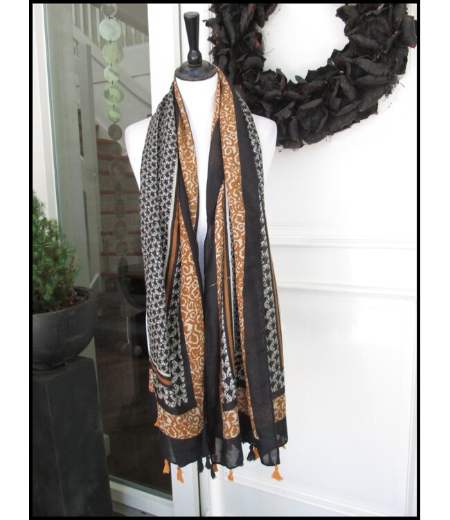 Black Shawl