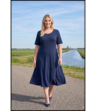 Magna Blau Magna Kleid