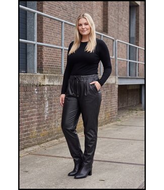 Magna Black Magna Pants