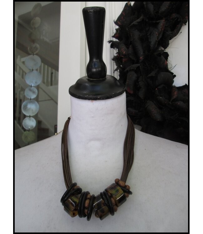 Brown Necklet