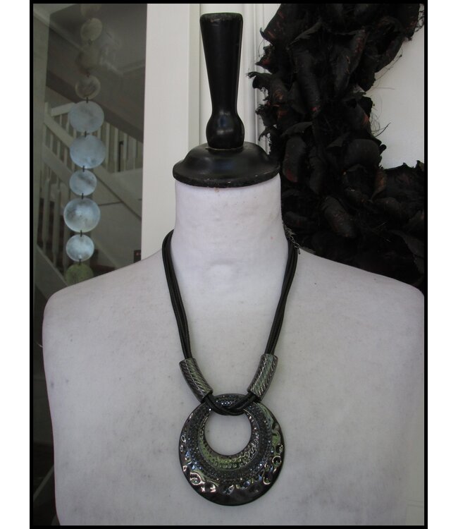 Black Necklet