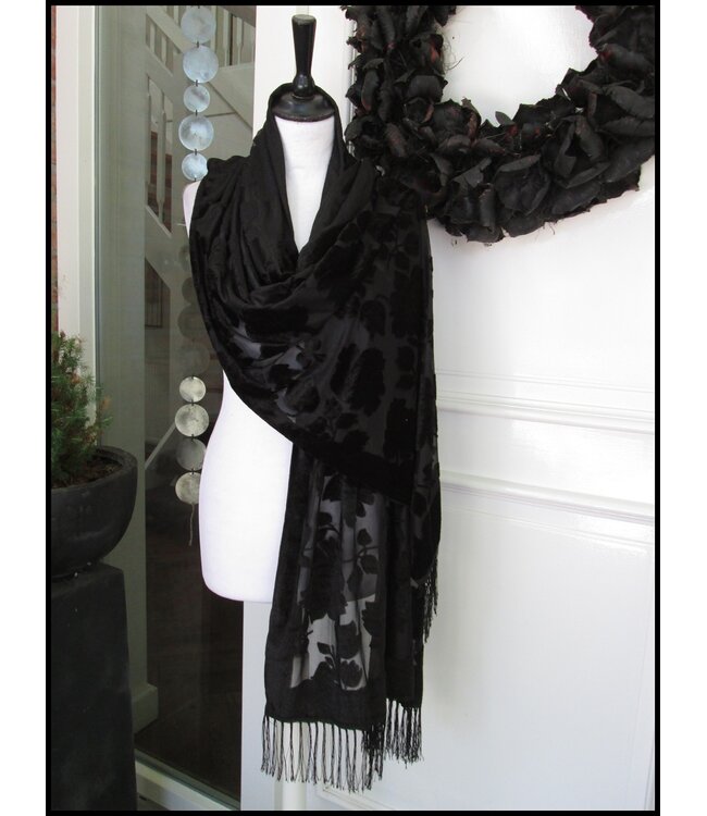 Black Shawl