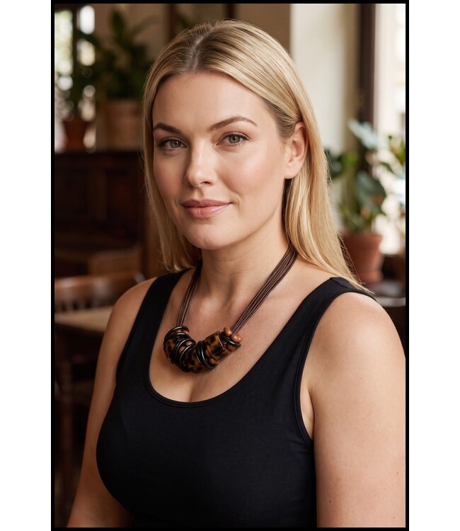 Brown Necklet