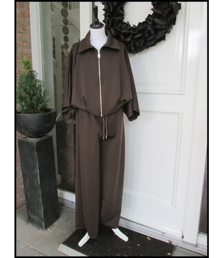 merkloos Braun Kombination
