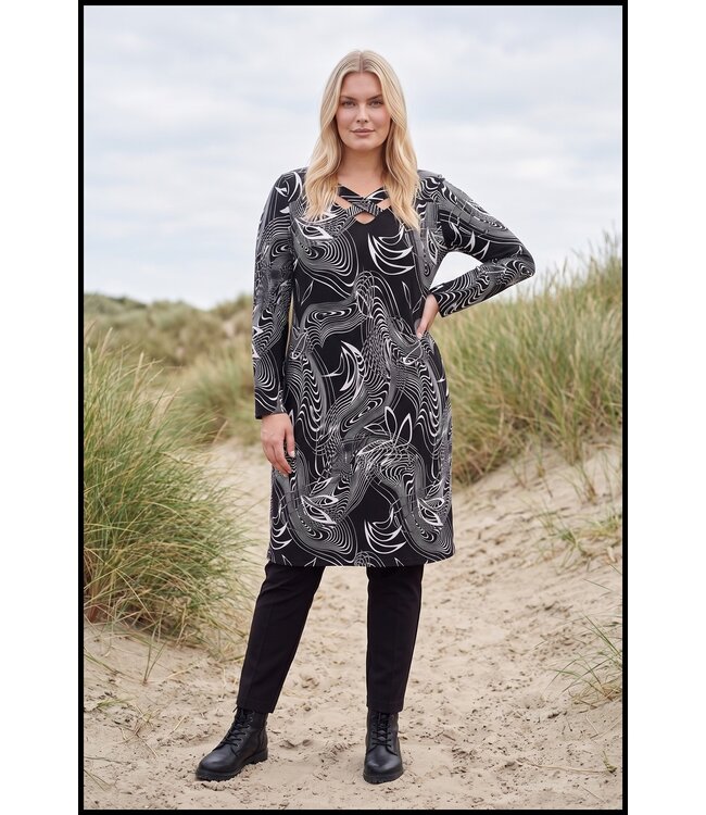 Black Magna Tunic