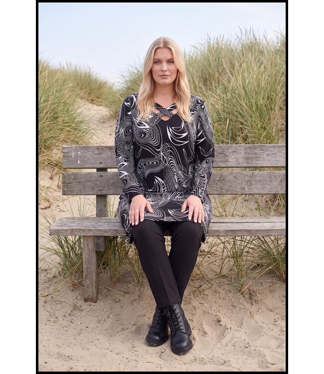 Black Magna Tunic