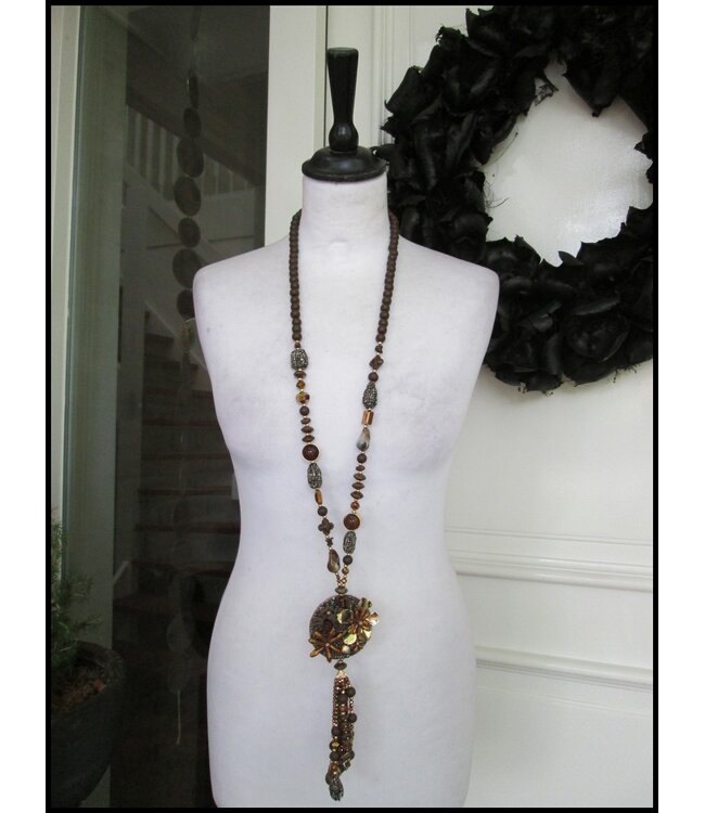 Brown Necklet