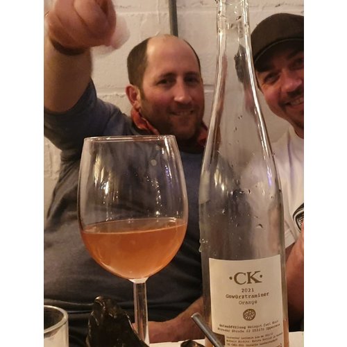 Weingut Carl Koch Carl Koch Curated Wine Box (6) Weingut Carl Koch Carl Koch Curated Wine Box (6)